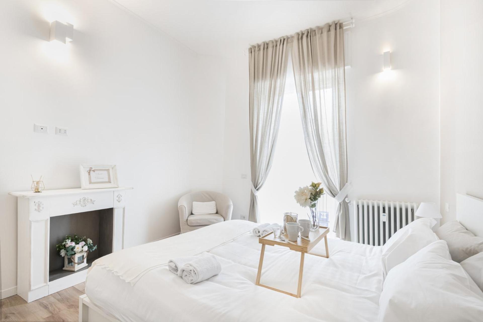 Easylife - Golden Suite Milánó Kültér fotó